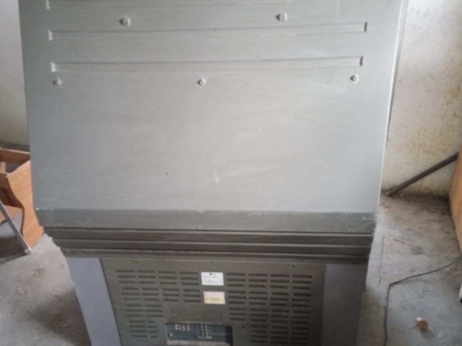 Телевизор LG проекционный