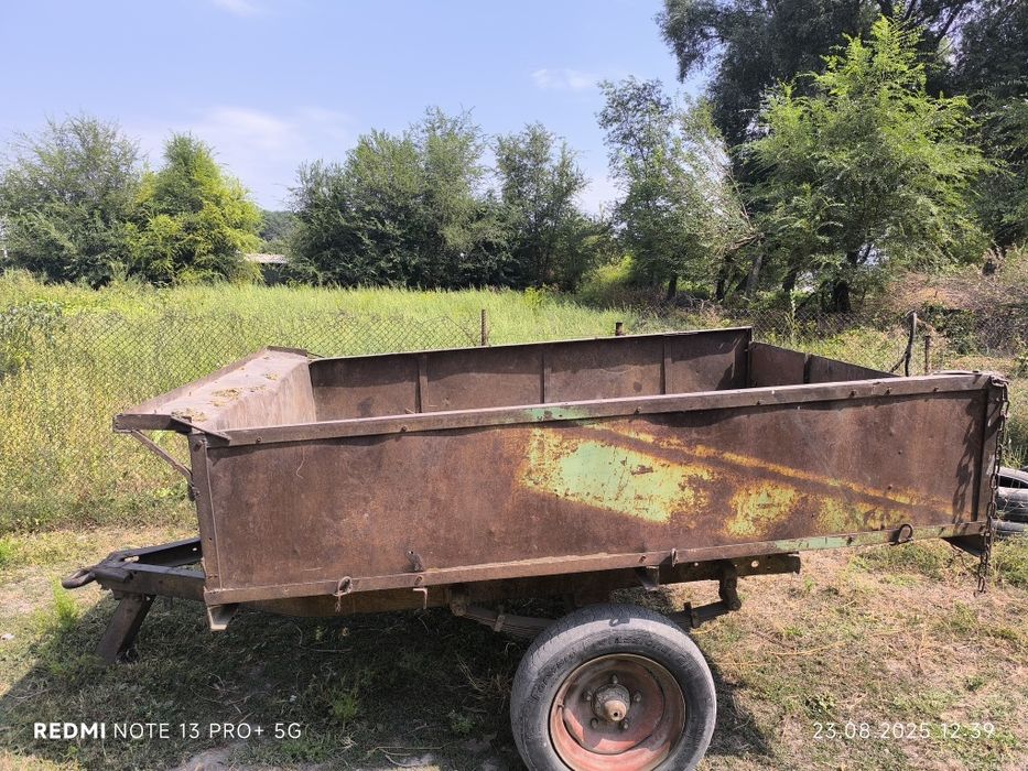 Продам два прицепа двух колесные и плуг