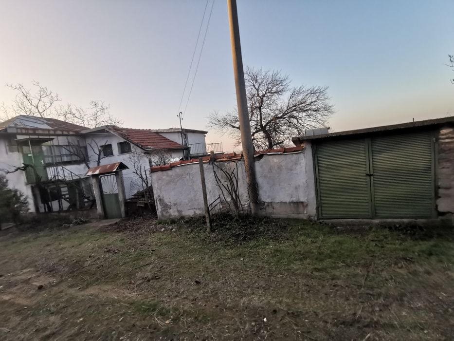 Вила/къща на 13км от Пловдив