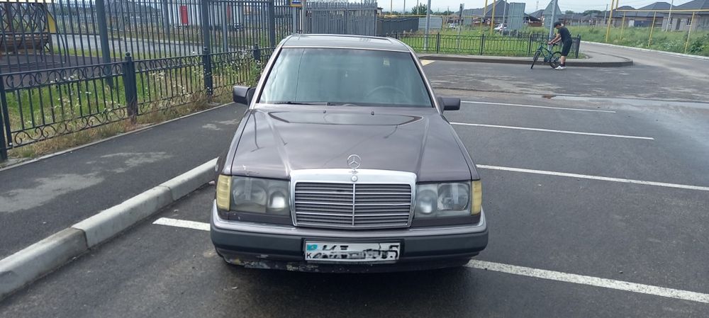 Mersedes-Benz E 220