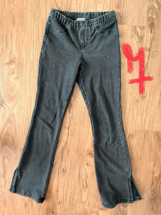 Pantaloni fete, 30 lei o pereche