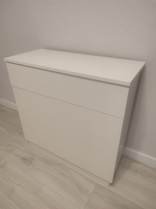 Комод белый продаётся