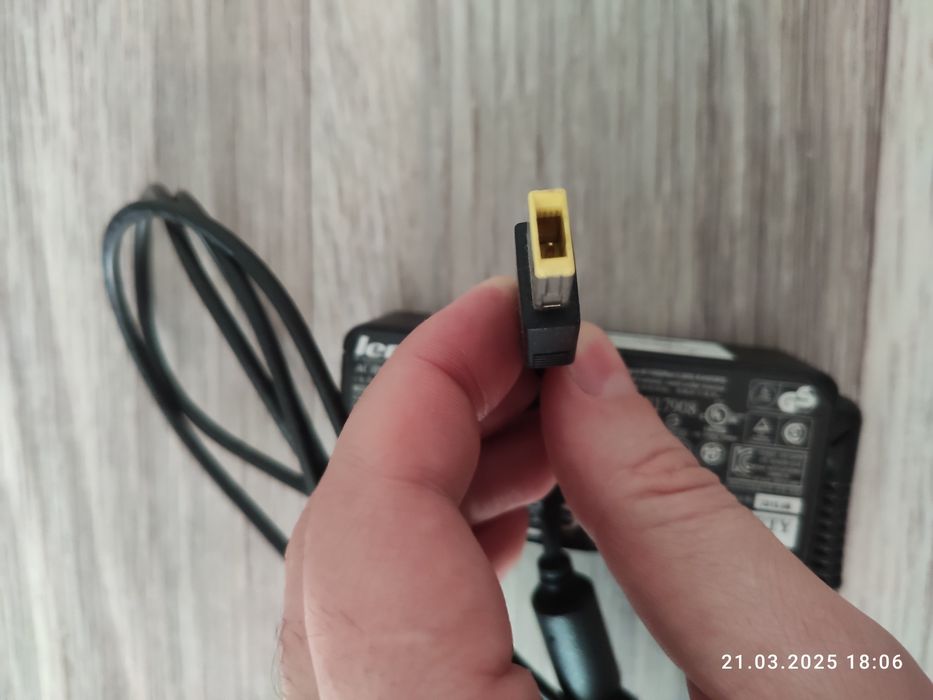 Блок питания для ноутбука Lenovo