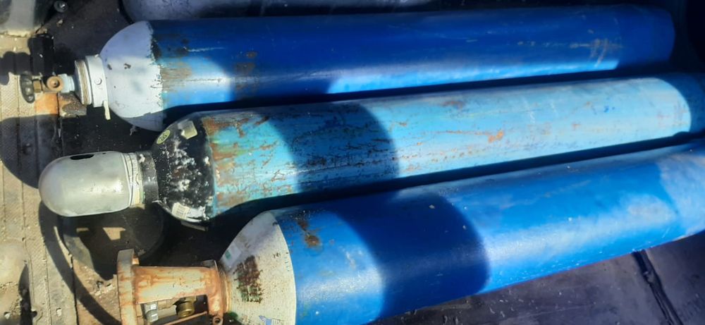 De vanzare  4 butelii oxigen