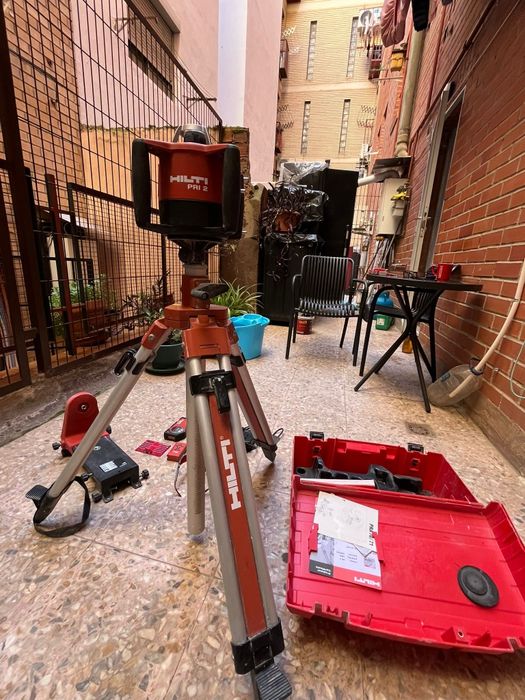 Nivela laser Hilti Pri 2