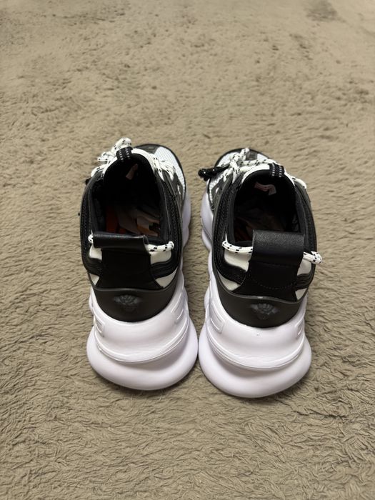 Versace Chain Reaction