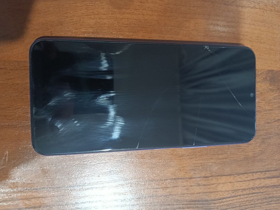 Телефон марки Vivo Y21 8/64