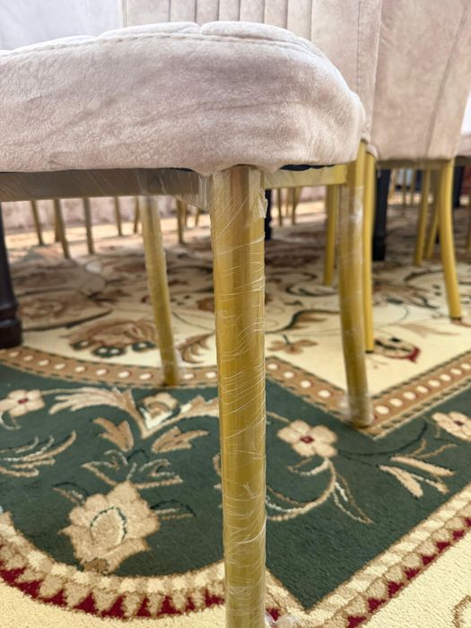 Продаются новые стулья