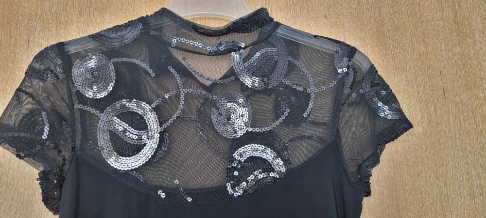 Рокля М размер нова