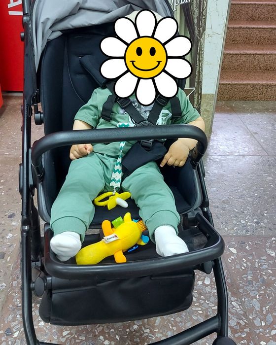 Продам коляску anex