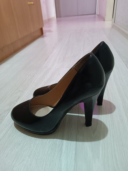 Туфли черные женские