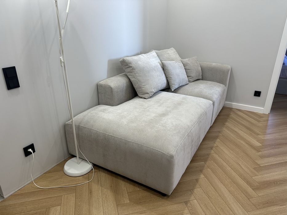 Диван дизайнерский в сером цвете