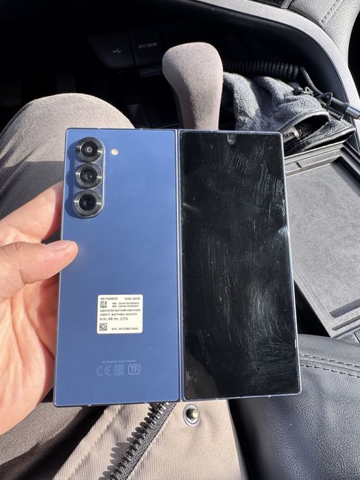 Samsung galaxy z fold 6