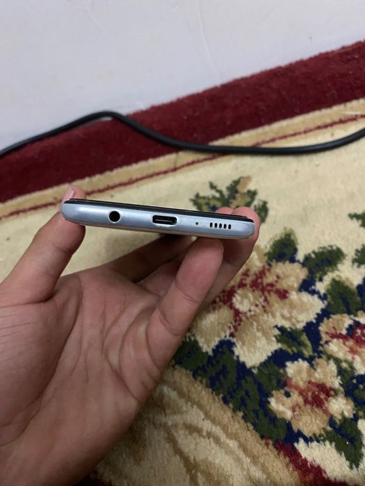 Samsung A31 xolati ideal