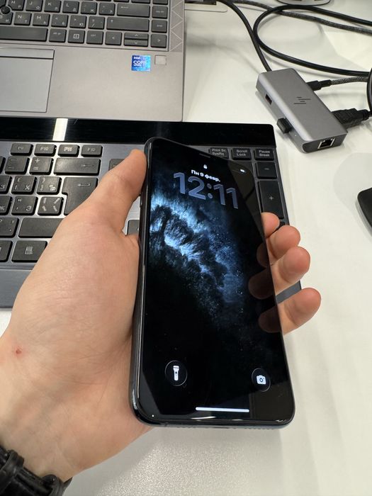 iphone 11 pro max,Green 256 Gb,sim+esim regdan otgan