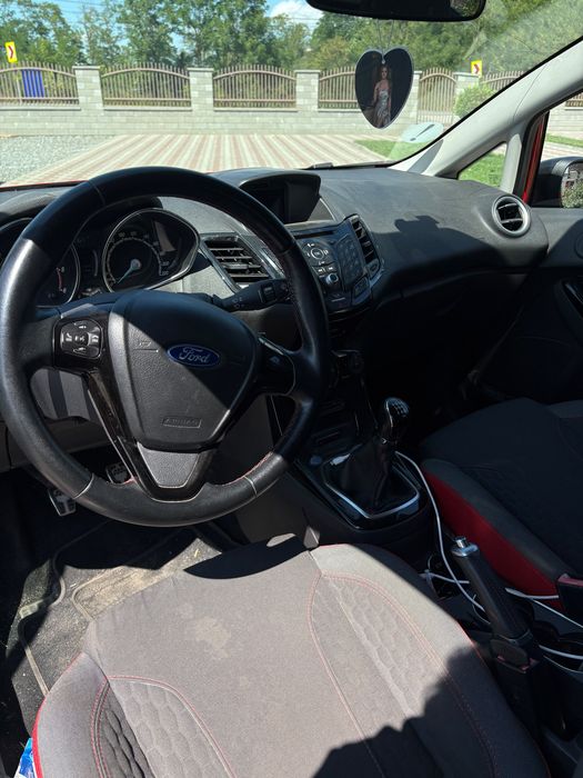 Ford fiesta pachet st 1.5 tdci