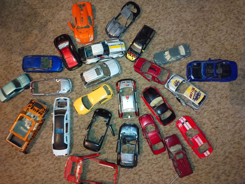 Металлические машинки