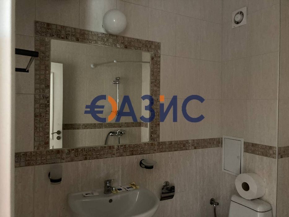 Продава се Двустаен апартамент в к.к. Слънчев бряг - 61 кв.м за 661 €/кв.м - Снимка #8