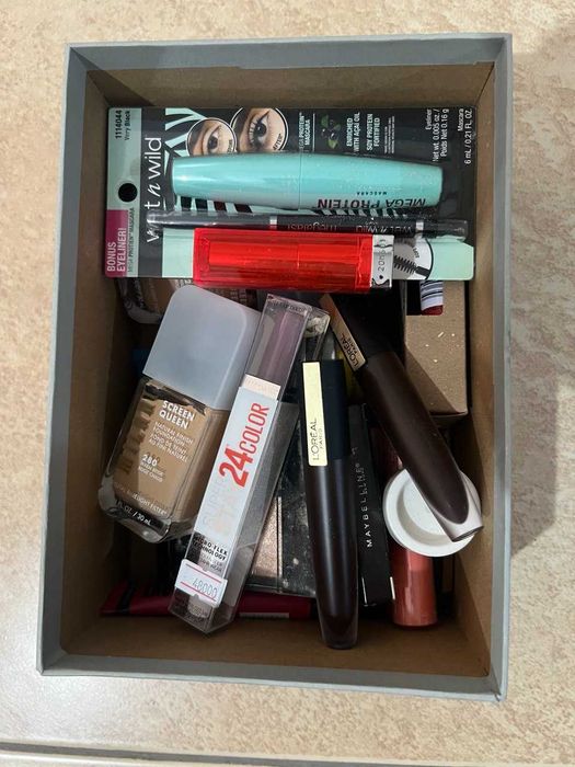 Бьюти-бокс американской косметики (NYX, Milani, Covergirl, Wet n Wild)