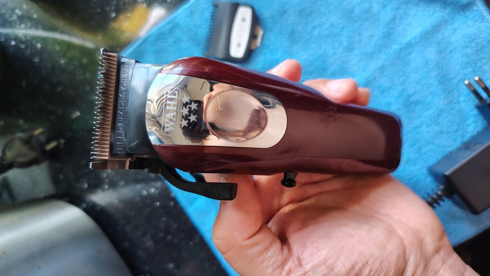 Wahl Professional 5 Star Cordless Magic Clip Hair Clipper 8591L1 - RED