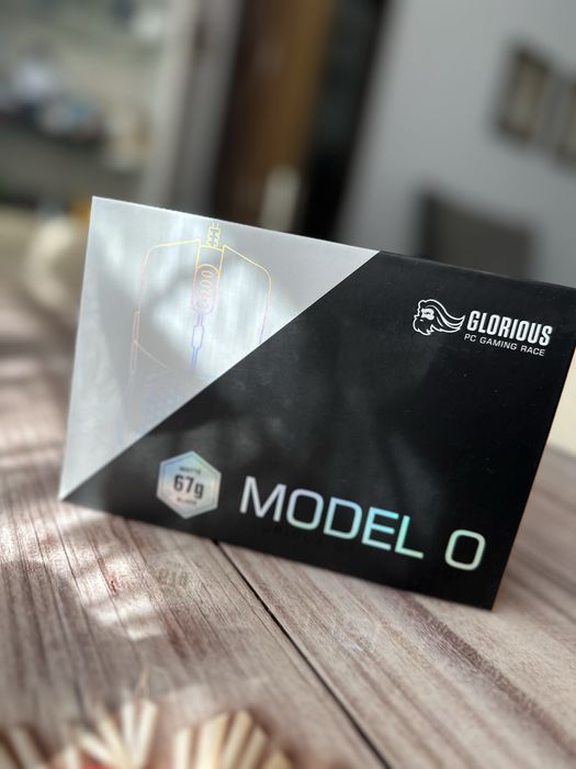 Mouse gaming glorious model 0 nou