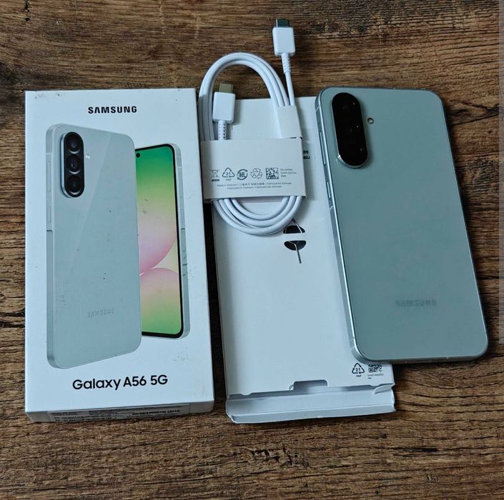 Продавам Самсунг А56