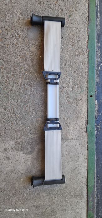 Стопер за багажник тойота ланд круизер 150