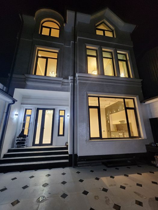 Продаю Евро дом в элитном районе