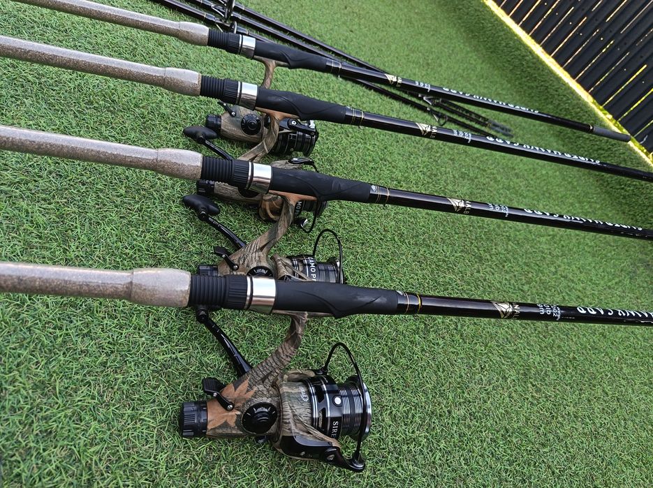SET 4 Lansete Crap Diamant Alb 4.0Lbs din 3 Tronsoane NEW 2026 + 4 Mulinete Camo Pro 6000 9+1 rulmenți
