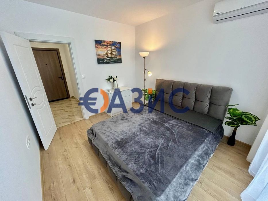 Продава се Двустаен апартамент в к.к. Слънчев бряг - 52 кв.м за 1902 €/кв.м - Снимка #13
