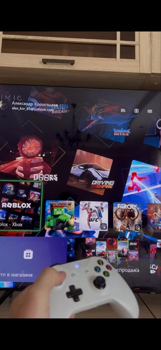 Xbox pne s 1000гб 3 геймпада, 4 игры