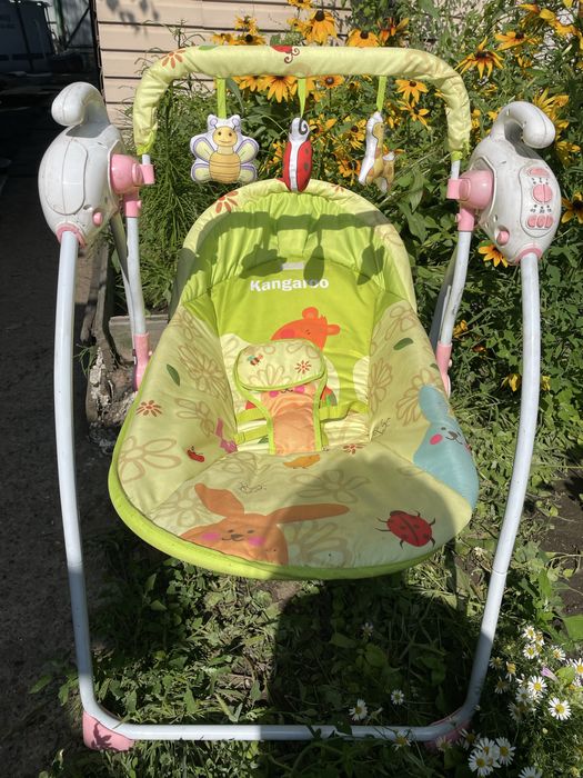 Продам детскую качелю