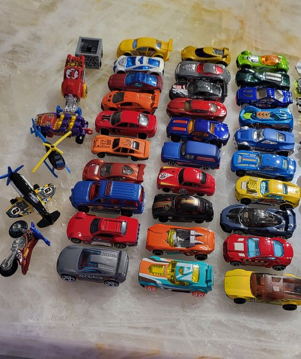 Hot Wheels  топ серия колички от 5-100 лв 1бр