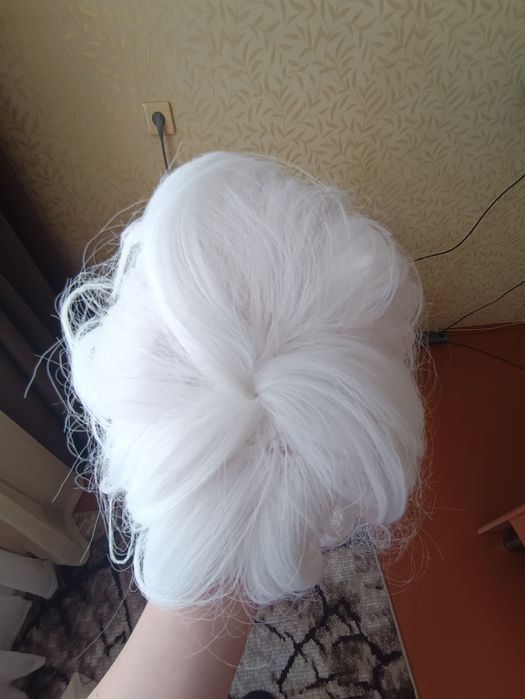 парик белый для косплея