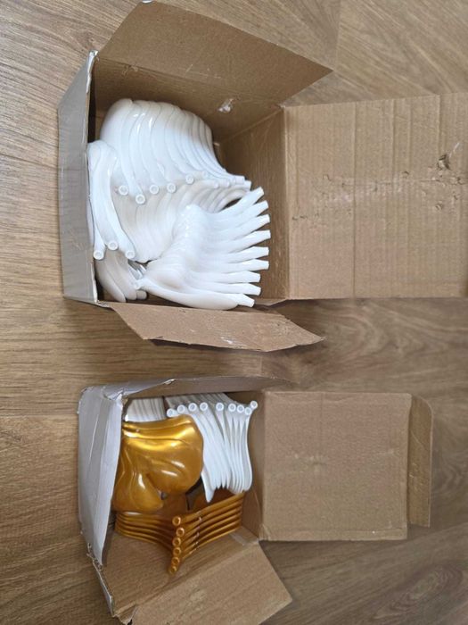 Lustra eleganta pentru living, cu frunze de Ginkgo din acril, 4 brate