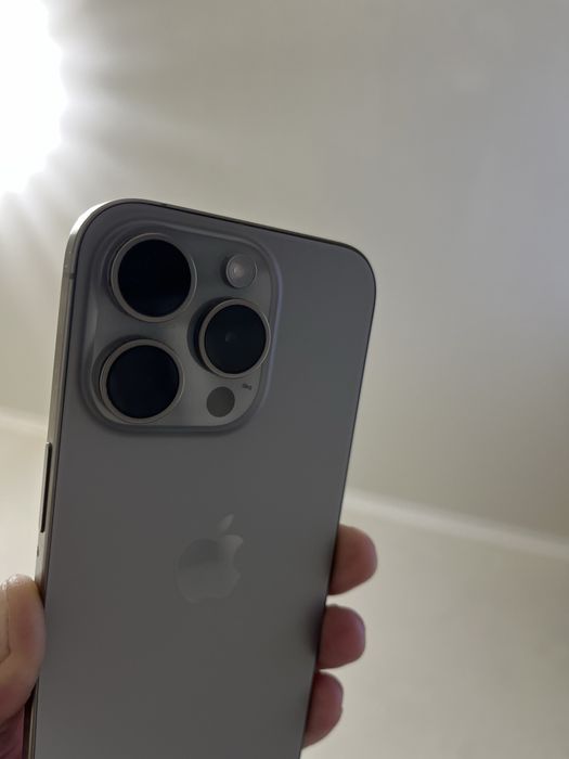 Продам Айфон 15 Pro