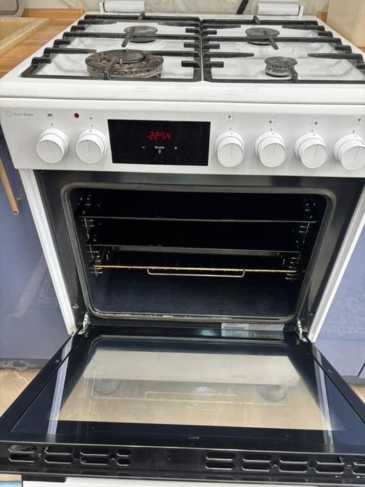 Продам газовую плиту