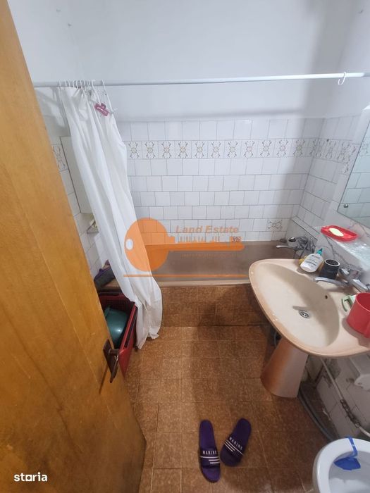 Apartament cu 3 camere in zona Crangasi