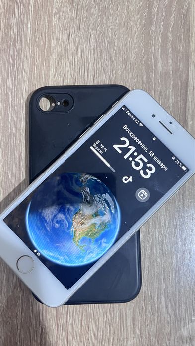 IPhone 8 памят 64гб