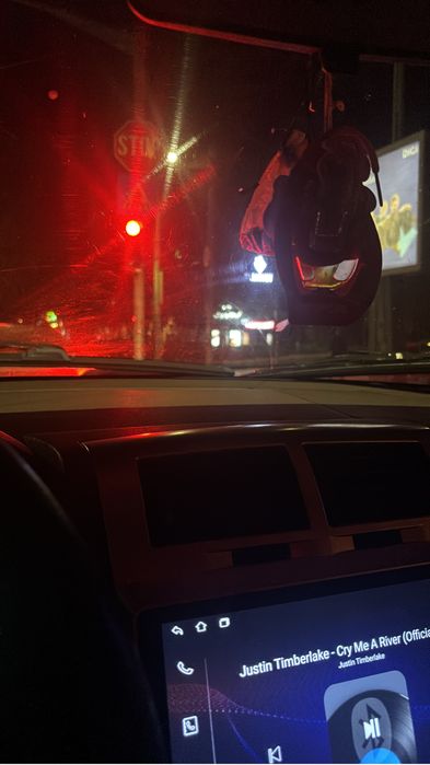 Vand dodge caliber rosu