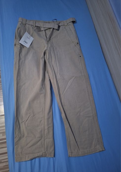 Zara Панталон от плат