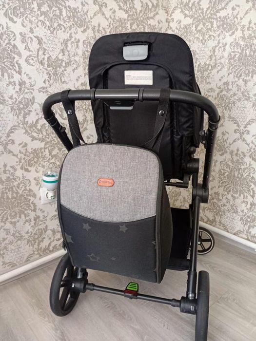 Продам коляску в отличном состояние