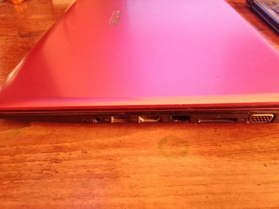 ASUS X401A Лаптоп