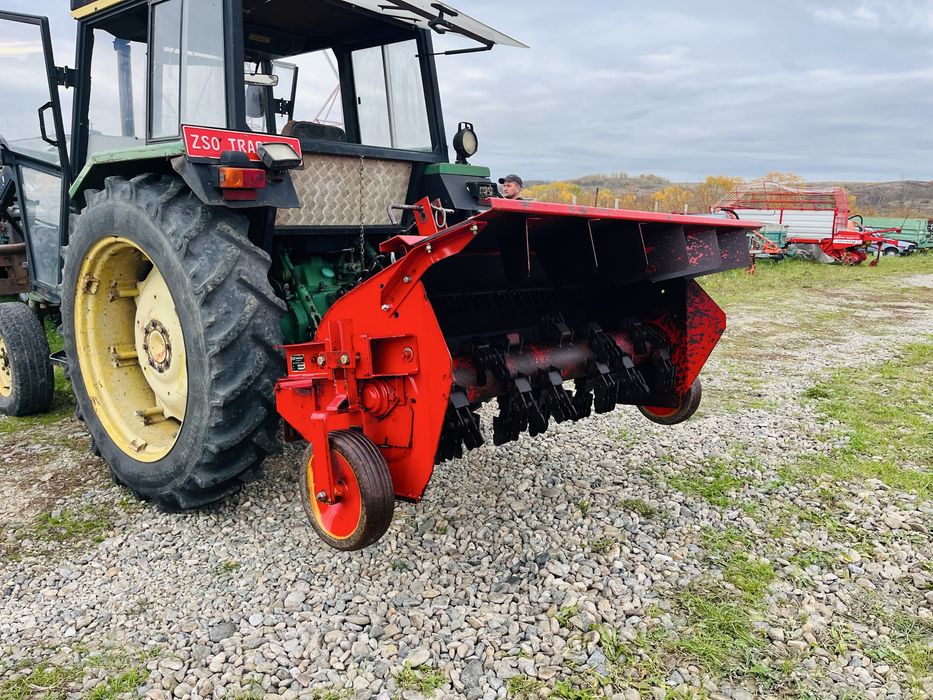 Tocator de resturi vegetale, spini, iarba, paie, 1.60 m JF pe cardan