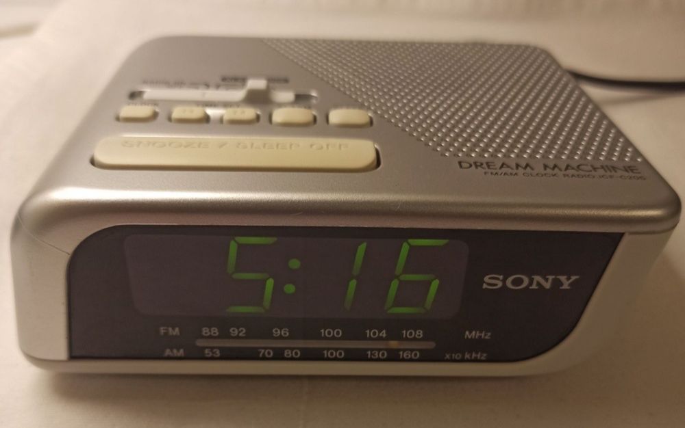 Radio Sony ( Dream Machine ) - radio FM și AM, ceas, alarmă