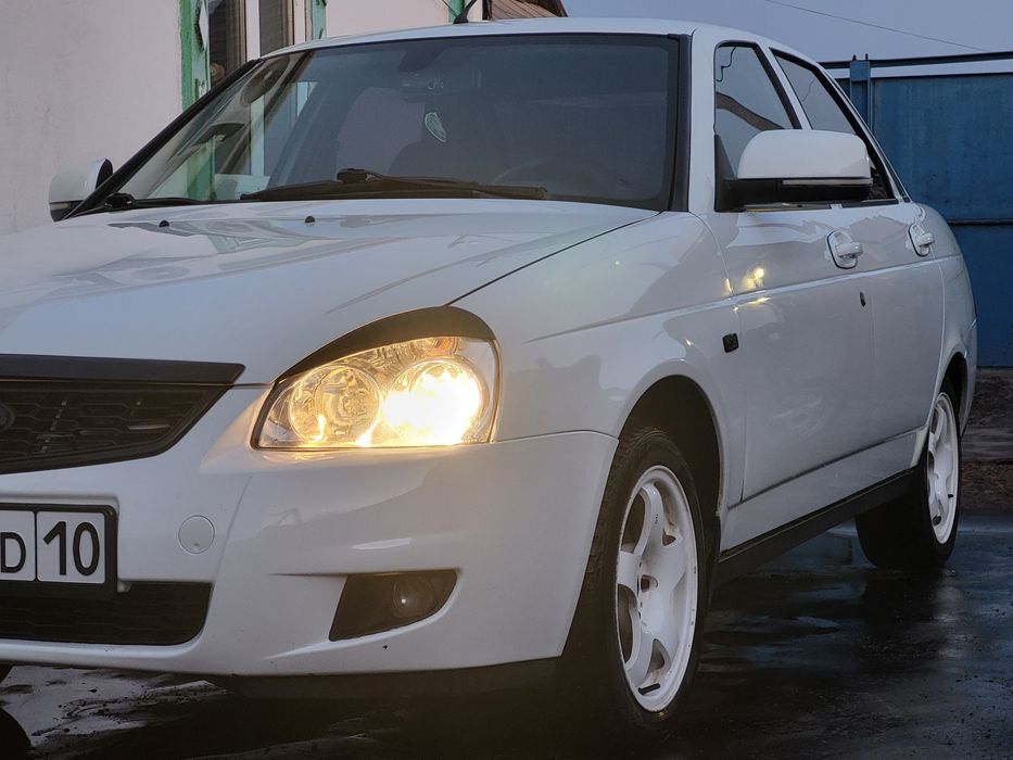 Продам приору1 2013год