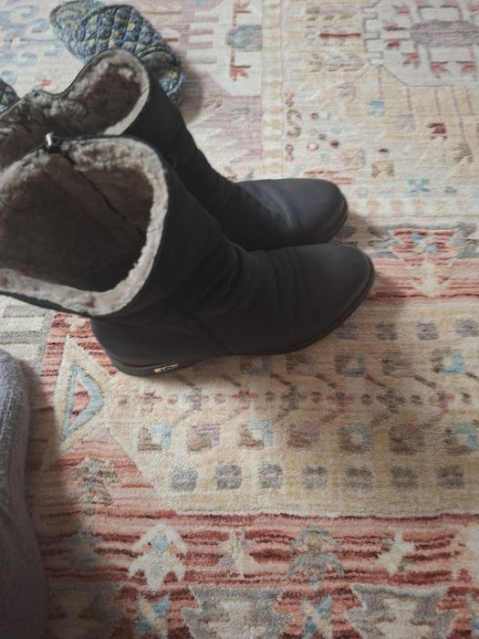 Продам сапоги женские