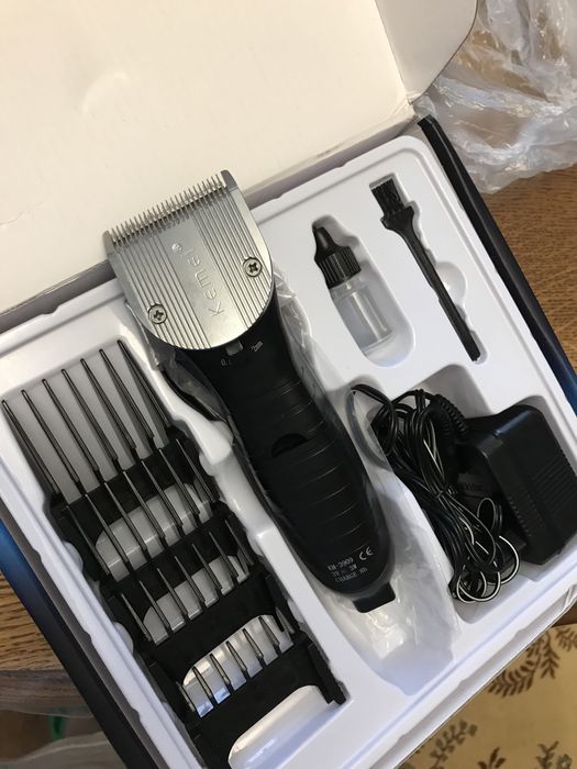 Kemei. Профессиональный триммер