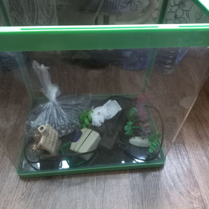 Продам аквариум разные.
