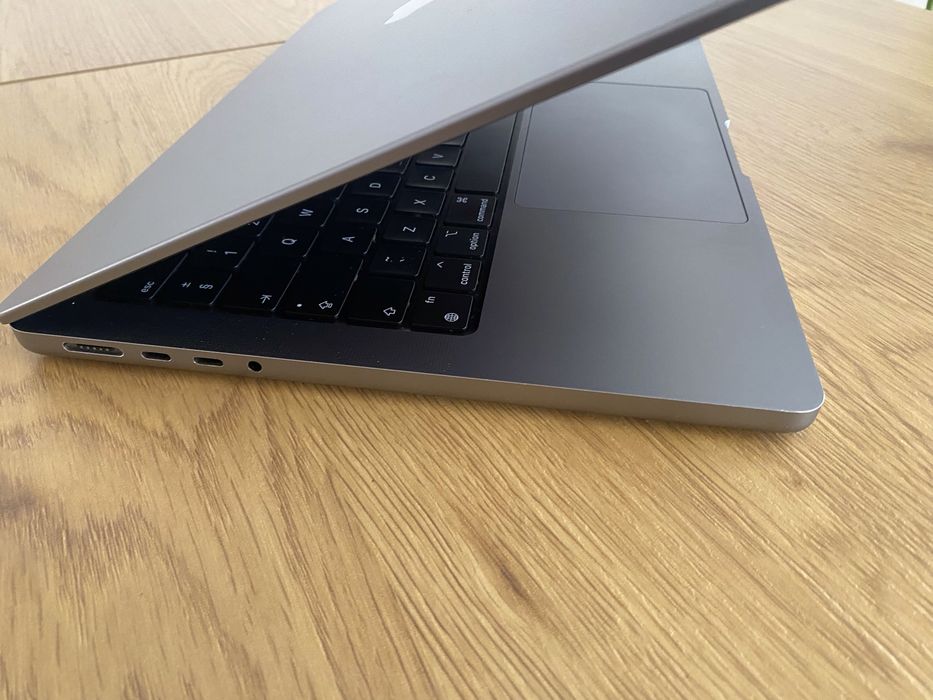 MacBook Pro 14" M1 Pro |  16 GB RAM | 1 TB SSD